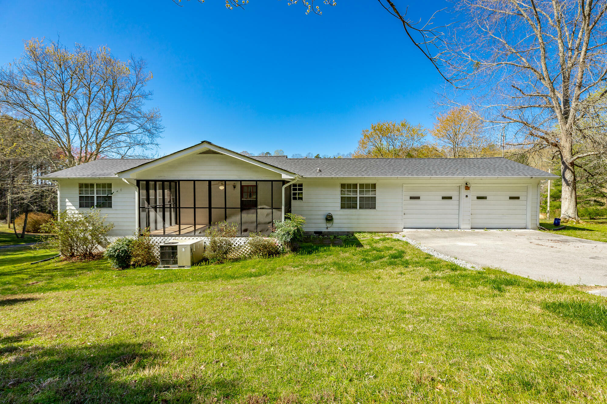 Property Photo: 15908 Poole Road TN 37373