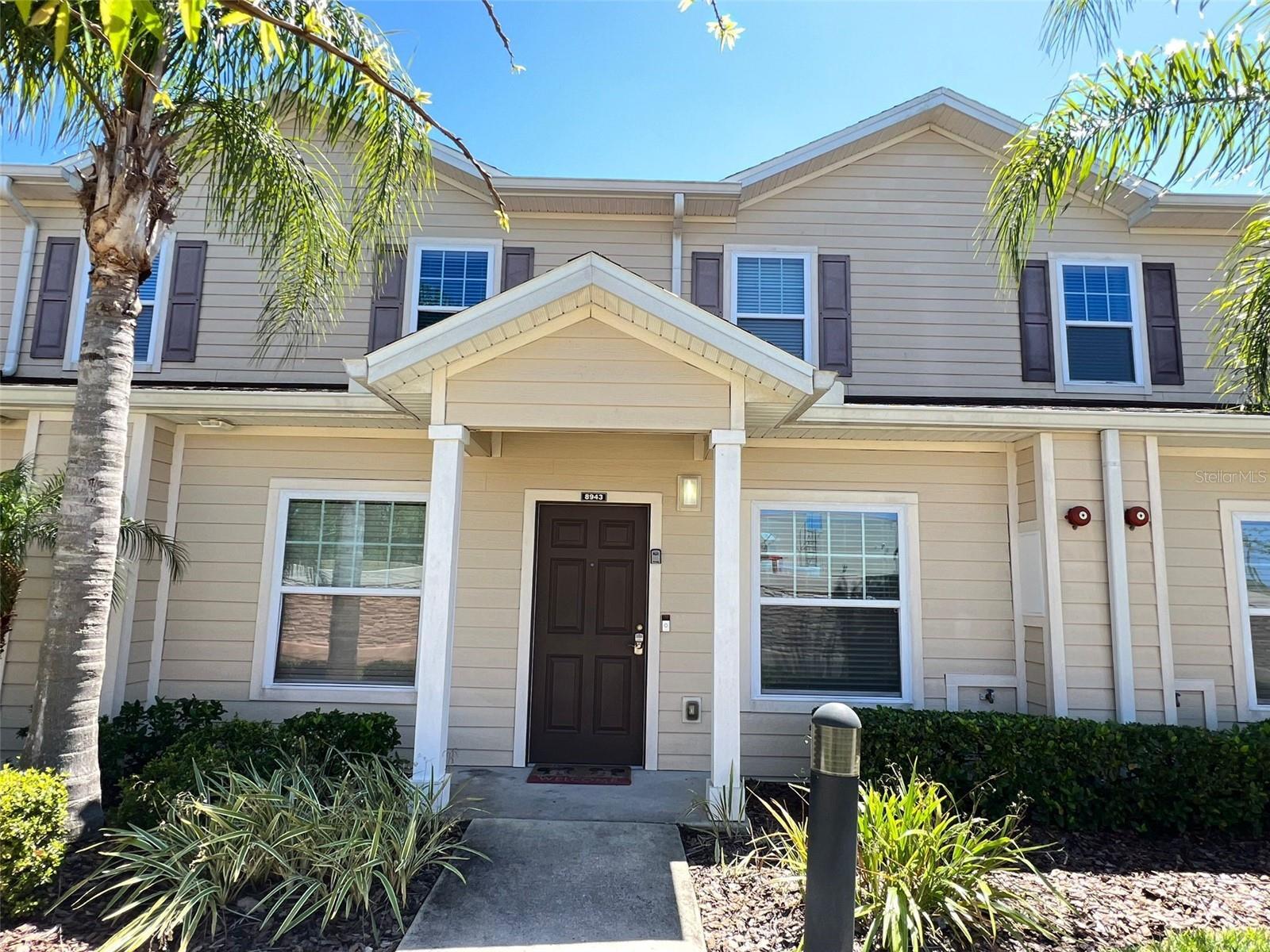 Property Photo:  8943 Shine Drive  FL 34747 