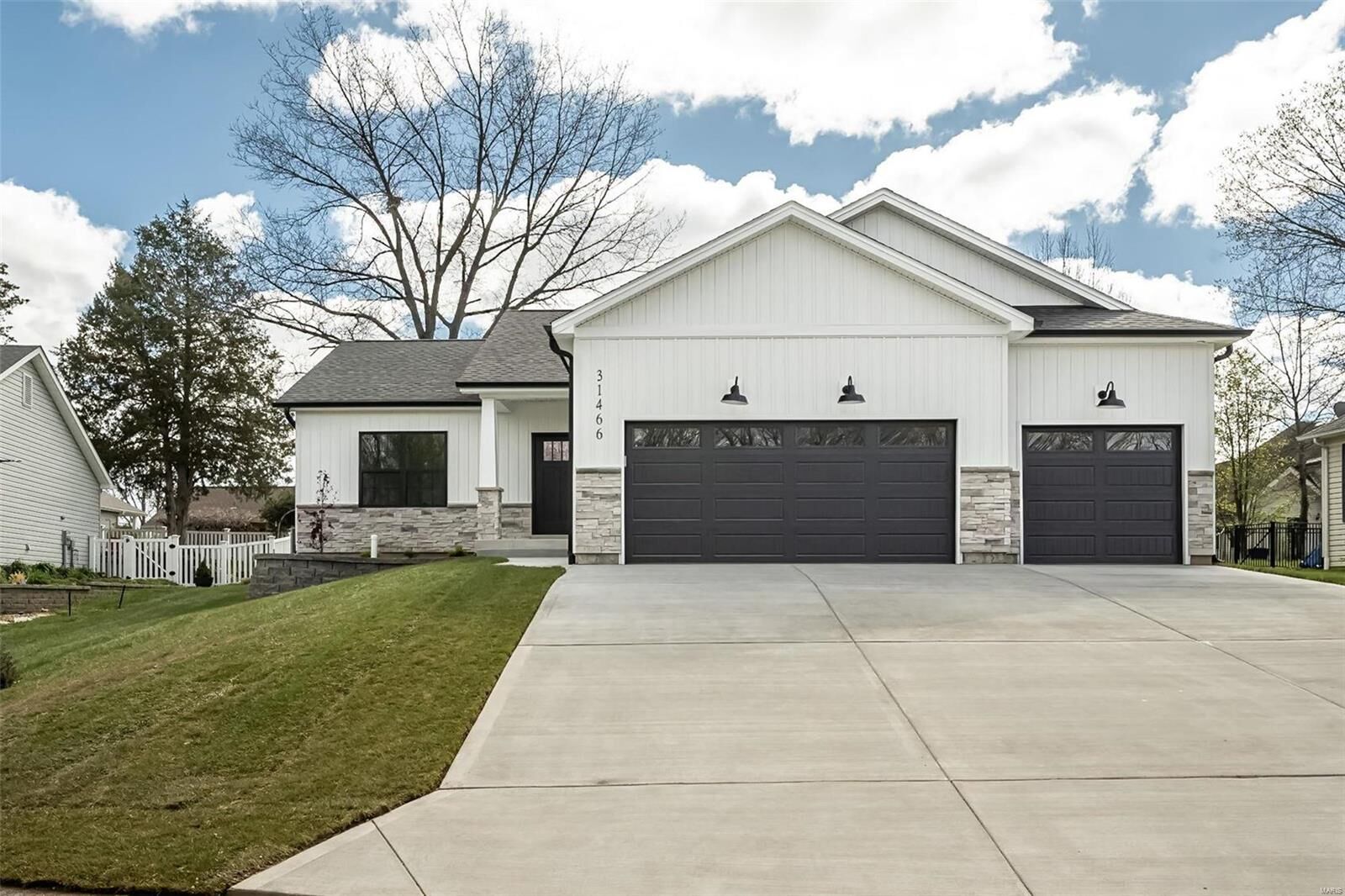 Property Photo: 31466 Hillside Drive MO 63348