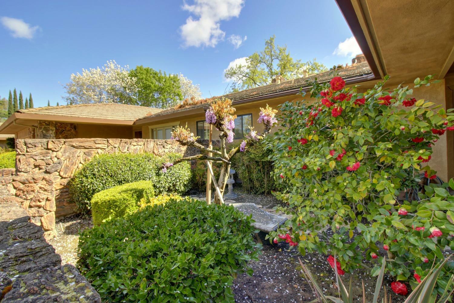 Property Photo:  2800 Lacy Lane  CA 95821 