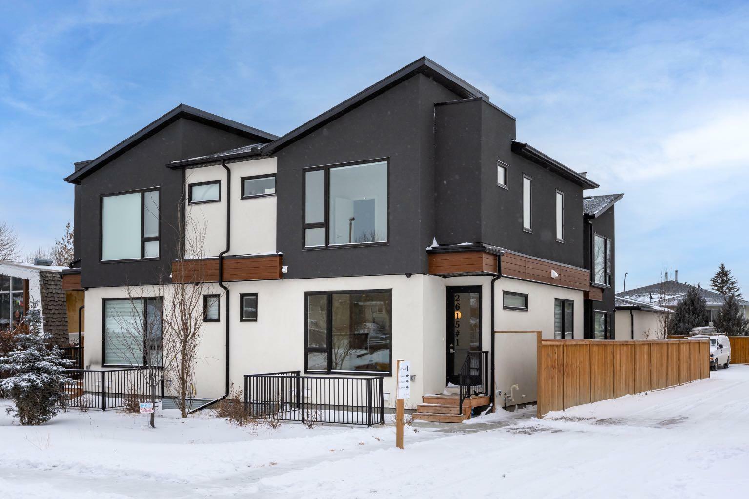 Property Photo: 3, 2615 12 Avenue SE 3 AB T2A 0G1
