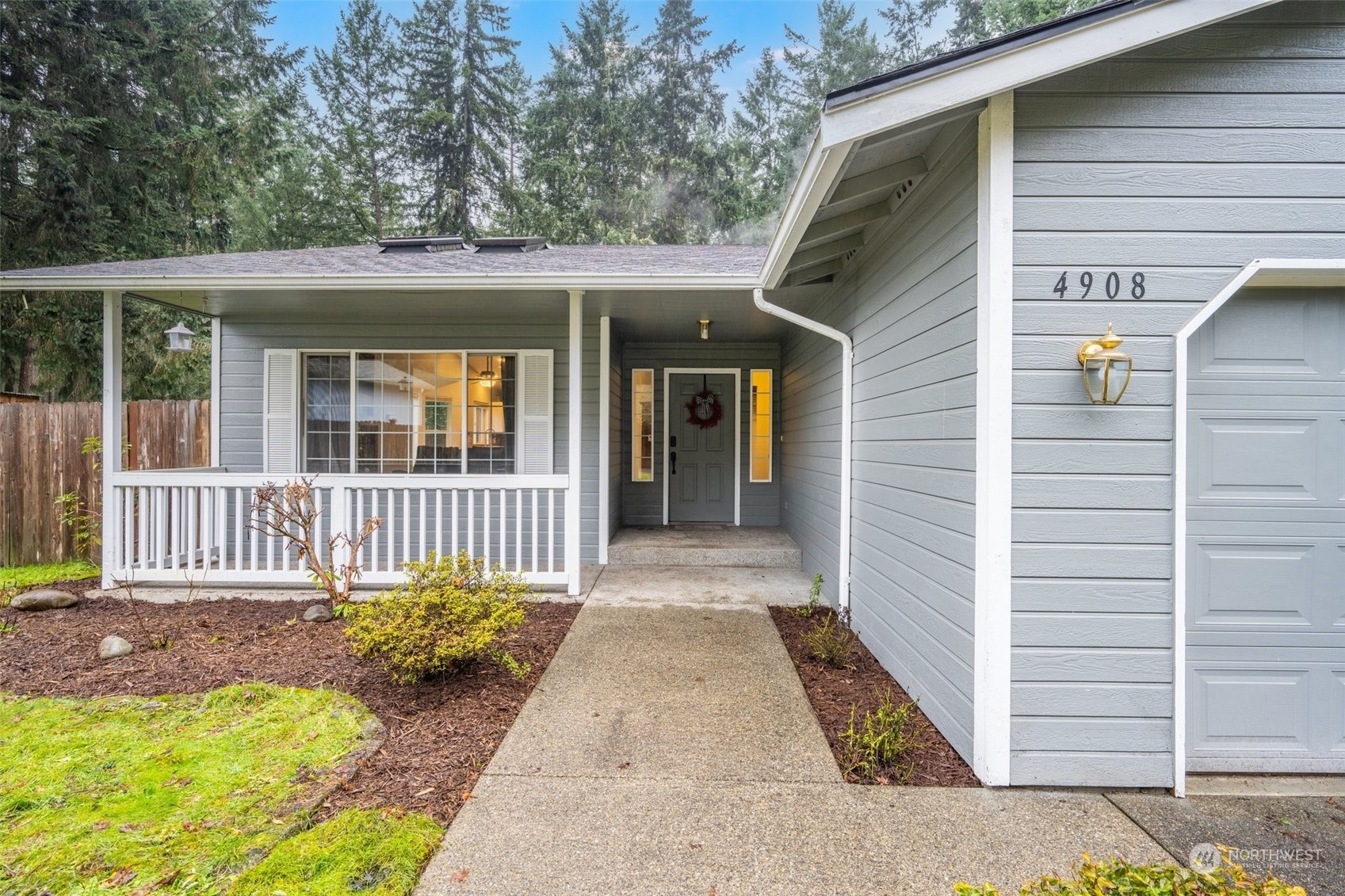 Property Photo:  4908 245th Street E  WA 98338 