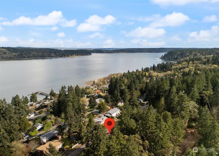 Property Photo: 5521 Fern Avenue NE WA 98311