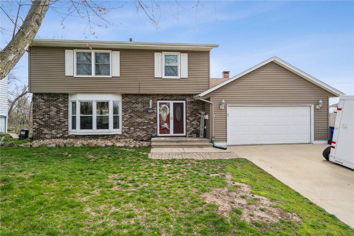 Property Photo:  3114 Blue Ridge Court NE  IA 52402 