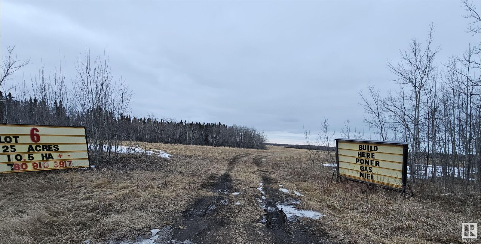 Property Photo:  534 Twp Rd  & RR 212  AB T0J 1S0 