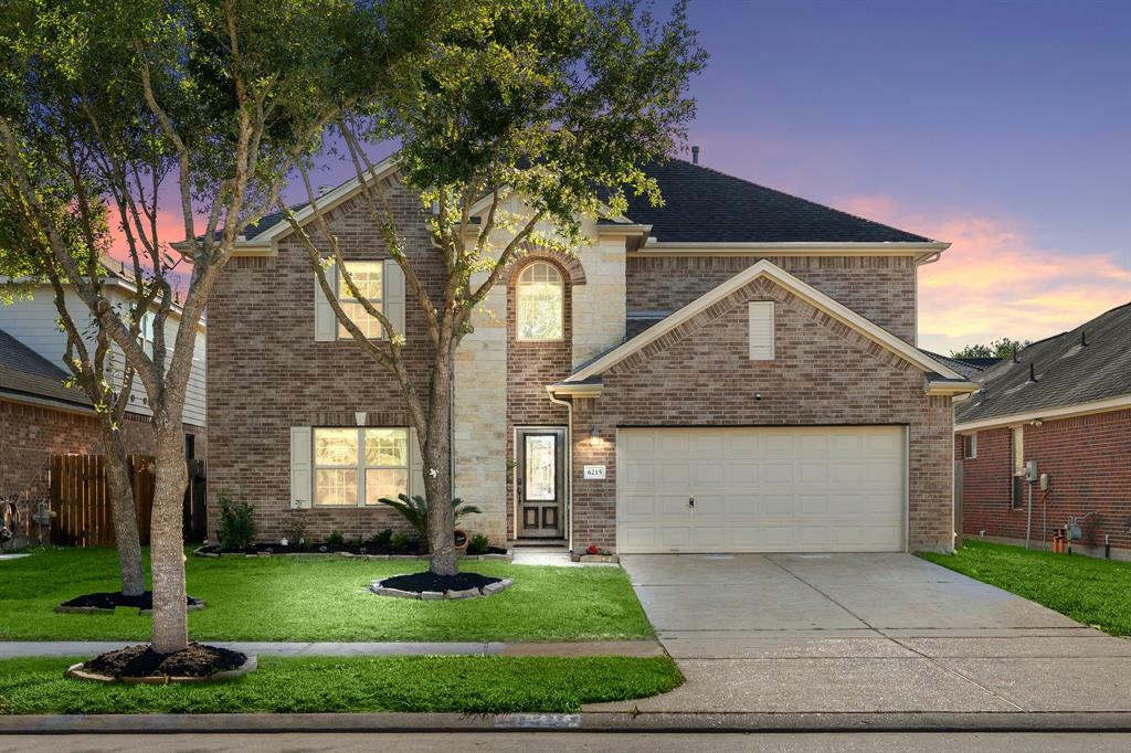 Property Photo: 6215 Watford Bend TX 77471