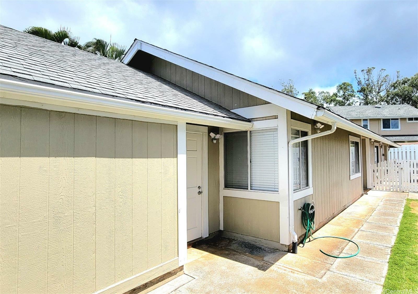 Property Photo:  98-1970 Kaahumanu Street 136J  HI 96782 