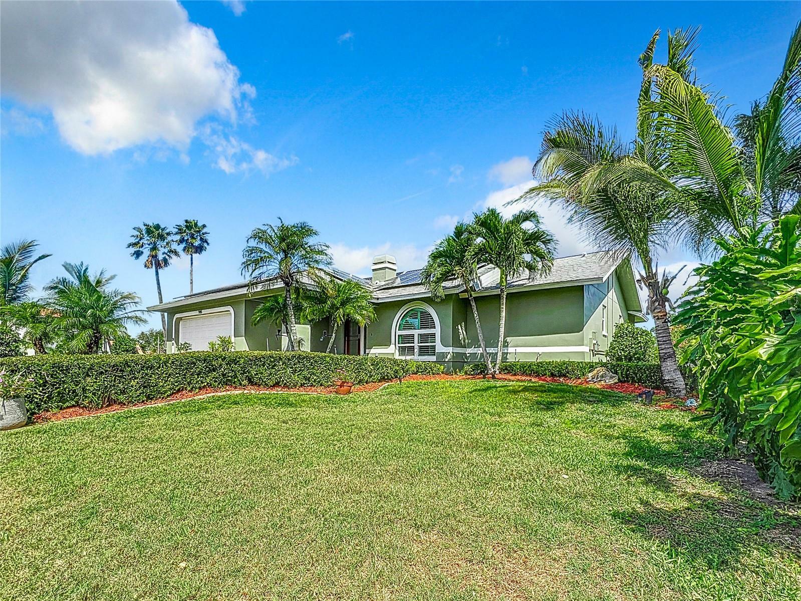 Property Photo:  945 Symphony Isles Boulevard  FL 33572 