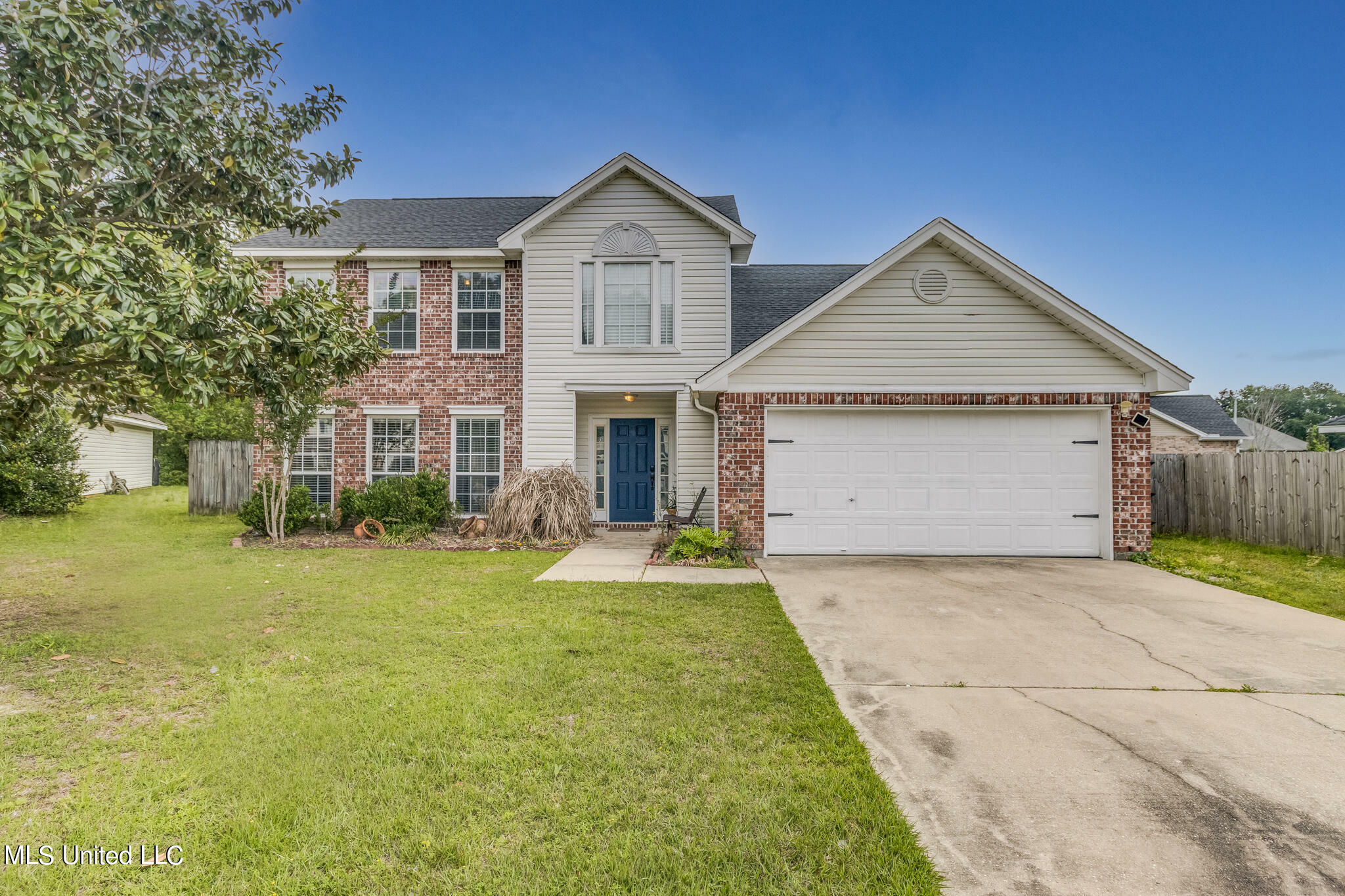 Property Photo:  876 Kirkwood Drive  MS 39532 