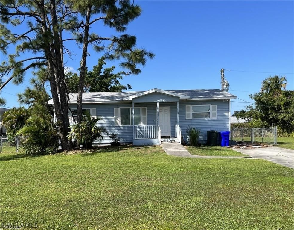 Property Photo:  2370 Barden Street  FL 33916 