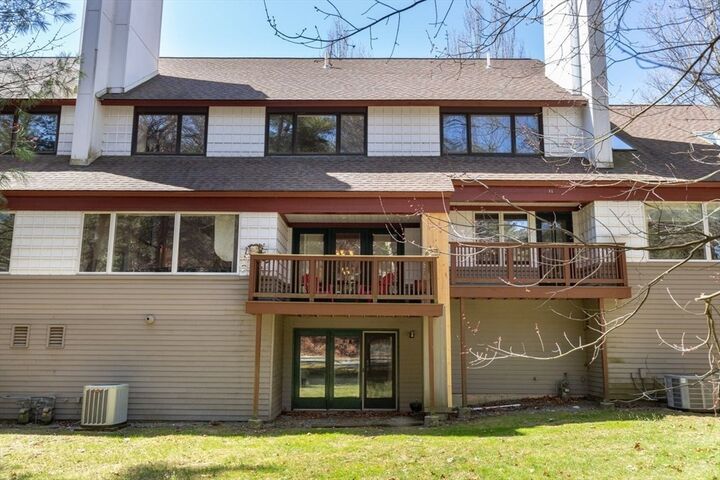 Property Photo:  44 Apple Valley Dr 44  MA 02067 