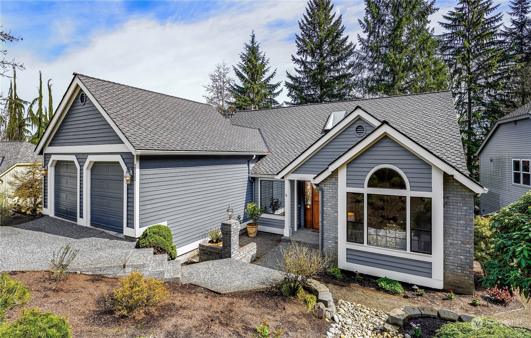 Property Photo:  2735 NW Pine Cone Drive  WA 98027 