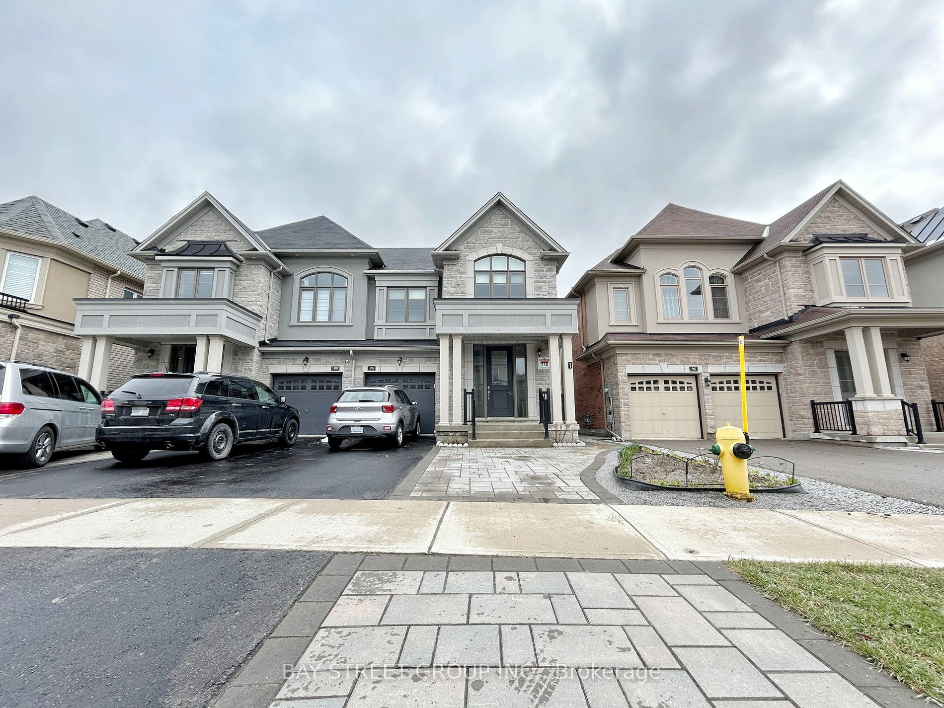Property Photo:  98 Forest Edge Cres Bsmt  ON L9N 0S6 