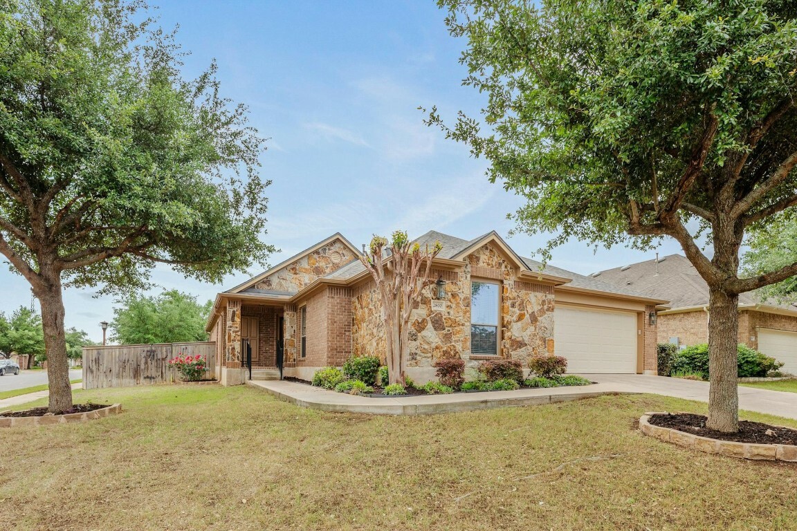 Property Photo:  2800 Courageous Drive  TX 78641 