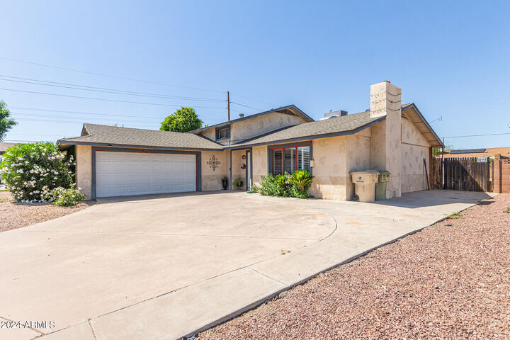 Property Photo:  4426 W Citrus Way  AZ 85301 