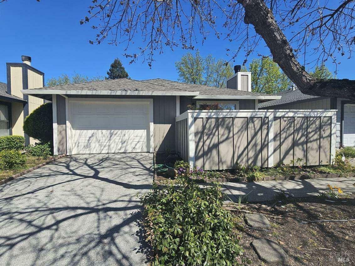 Property Photo: 1930 Genoa Place CA 95403