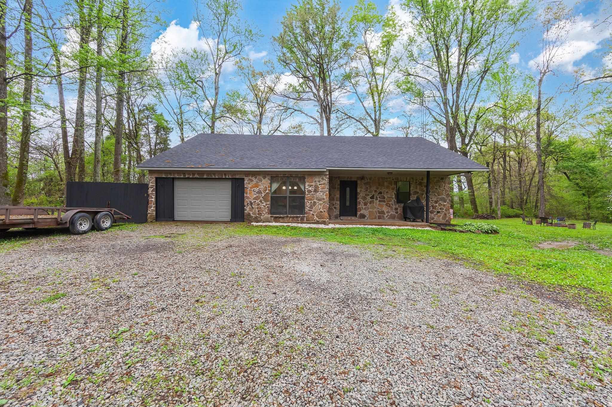 Property Photo:  223 Ginger Ln  TN 38337 