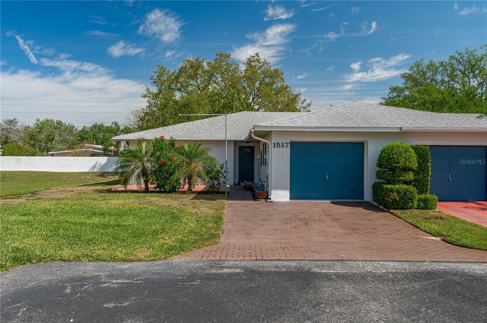 1517 Oakview Circle SE  Winter Haven FL 33880 photo