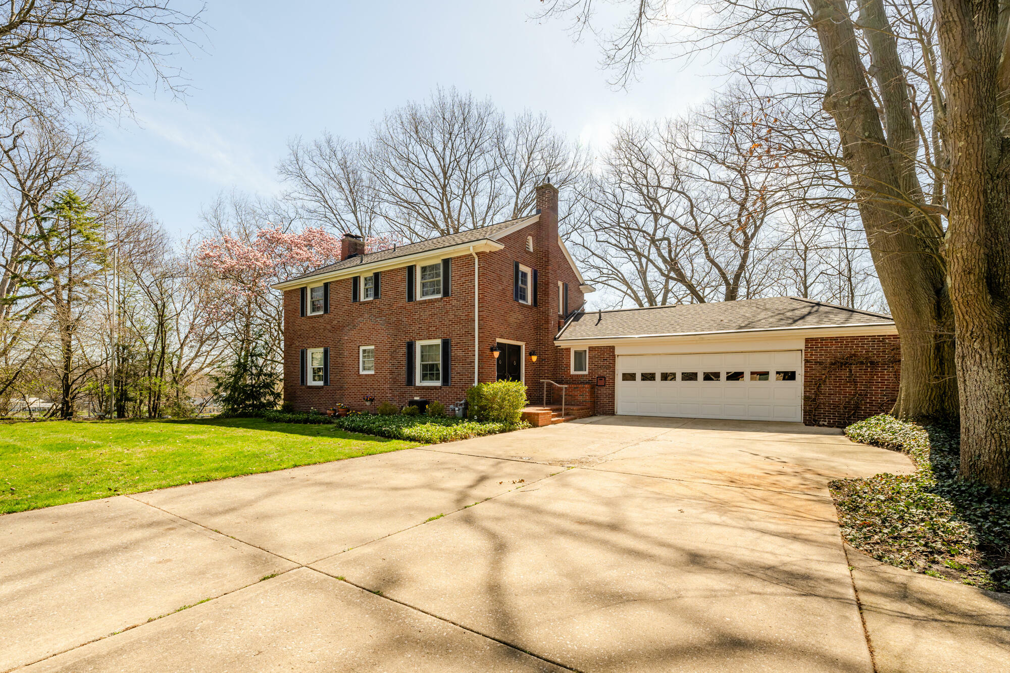 Property Photo: 1240 Young Place MI 49085