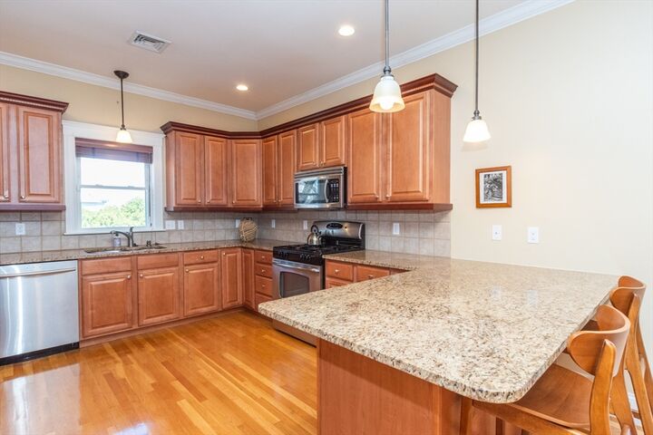 Property Photo:  84 Alder Street 4  MA 02453 