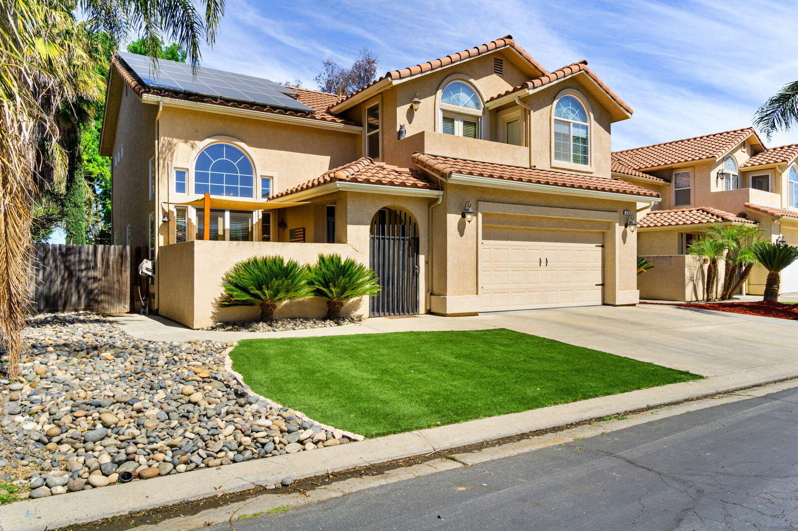 Property Photo:  230 Lake Drive  CA 93245 