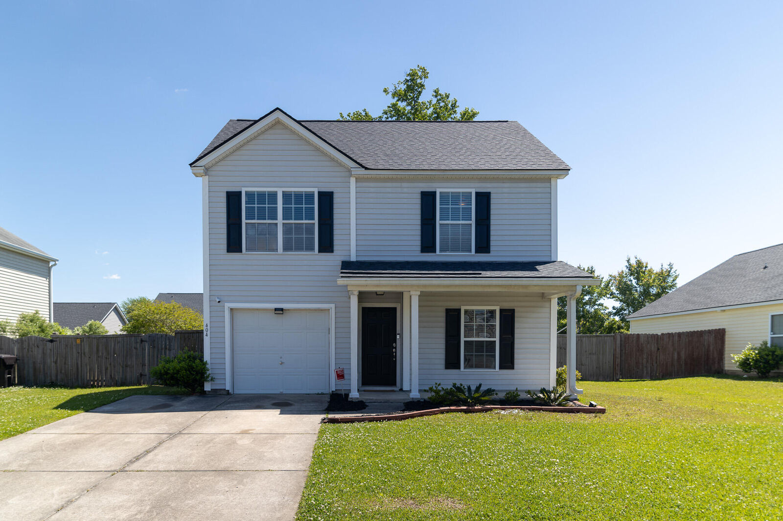 Property Photo: 404 Vinicio Drive SC 29445