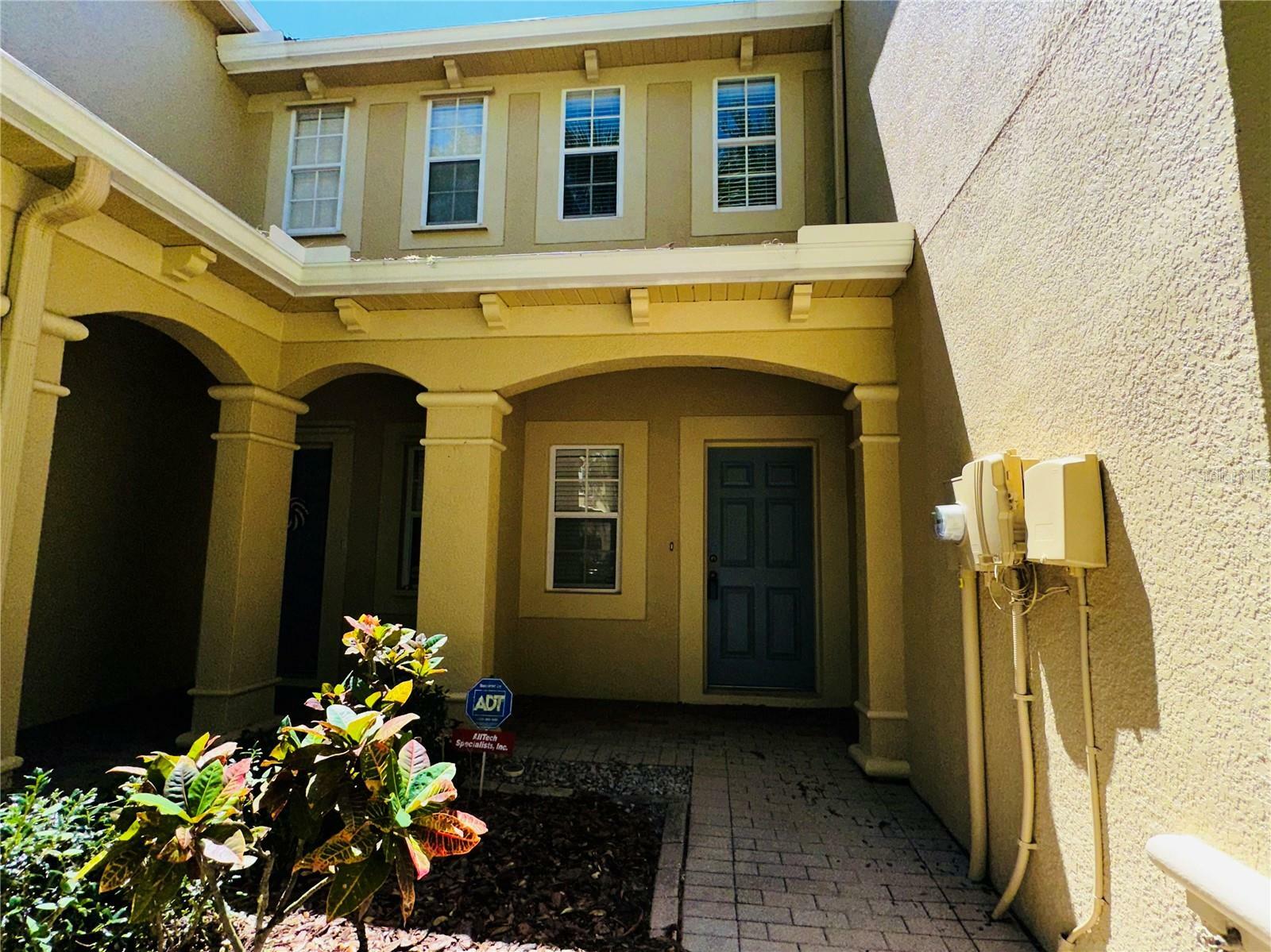 Property Photo:  9221 Stone River Place  FL 33578 