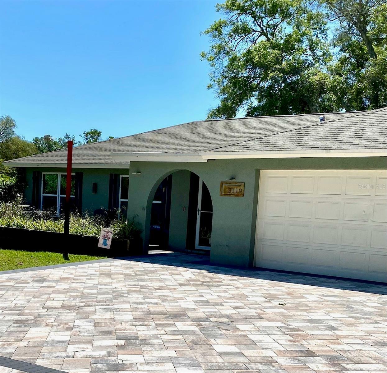 Property Photo:  3119 Hillside Lane  FL 34695 