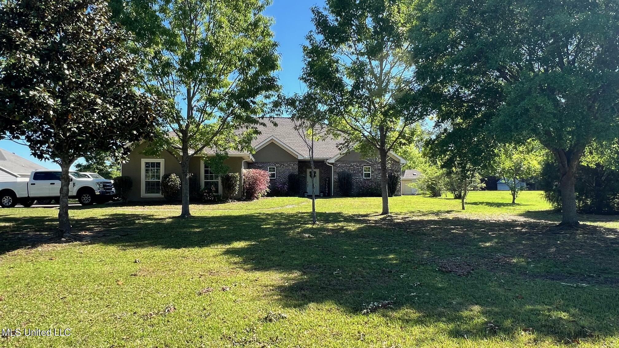 Property Photo:  12520 Vidalia Road  MS 39571 