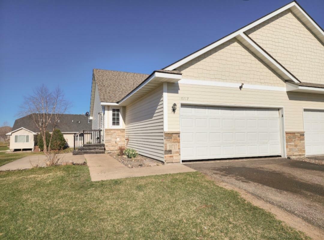 Property Photo:  10717 Knollwood Lane  MN 55129 