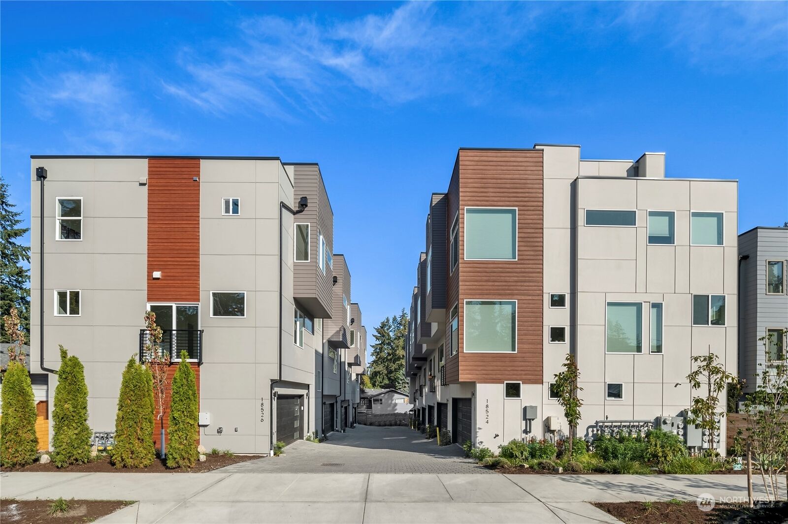 Property Photo:  18528 Wallingford Avenue N B  WA 98133 
