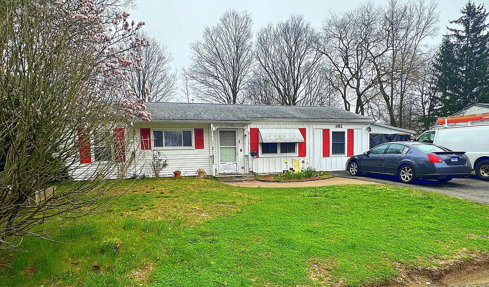 Property Photo: 1 Crestwood Road CT 06401