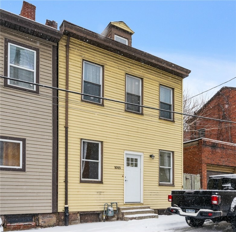 Property Photo:  1015 Constance St  PA 15212 