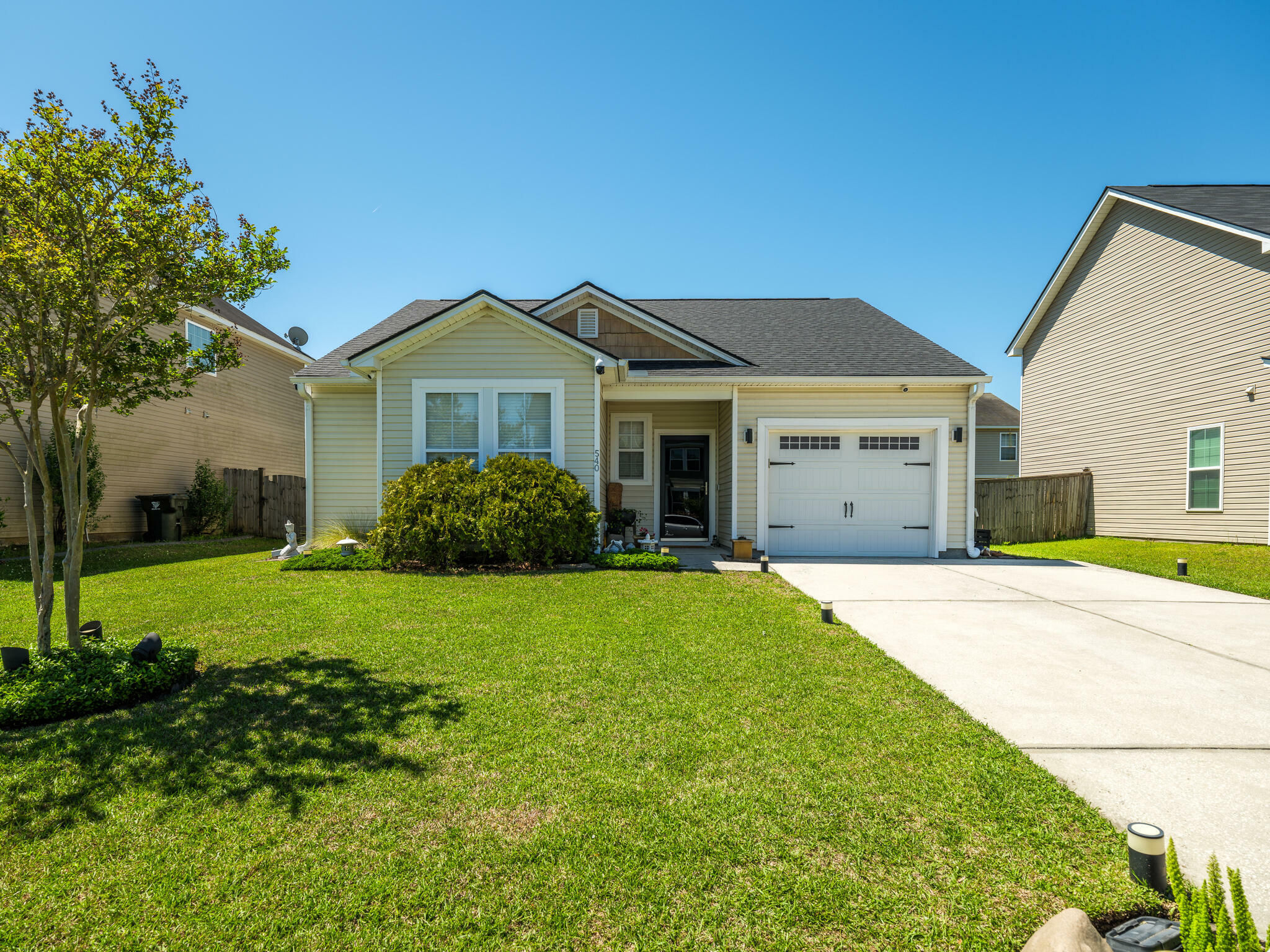 Property Photo: 540 Pleasant Side Drive SC 29461