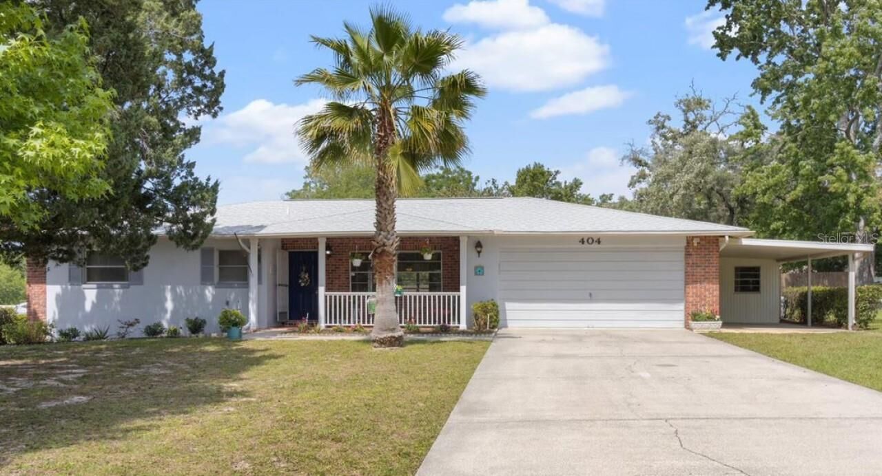 Property Photo: 404 S Barbour Street FL 34465
