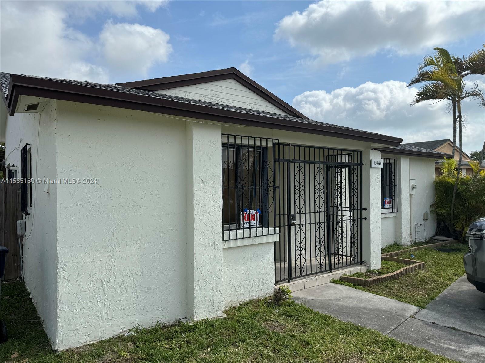 12361 SW 197th Ter 0  Miami FL 33177 photo