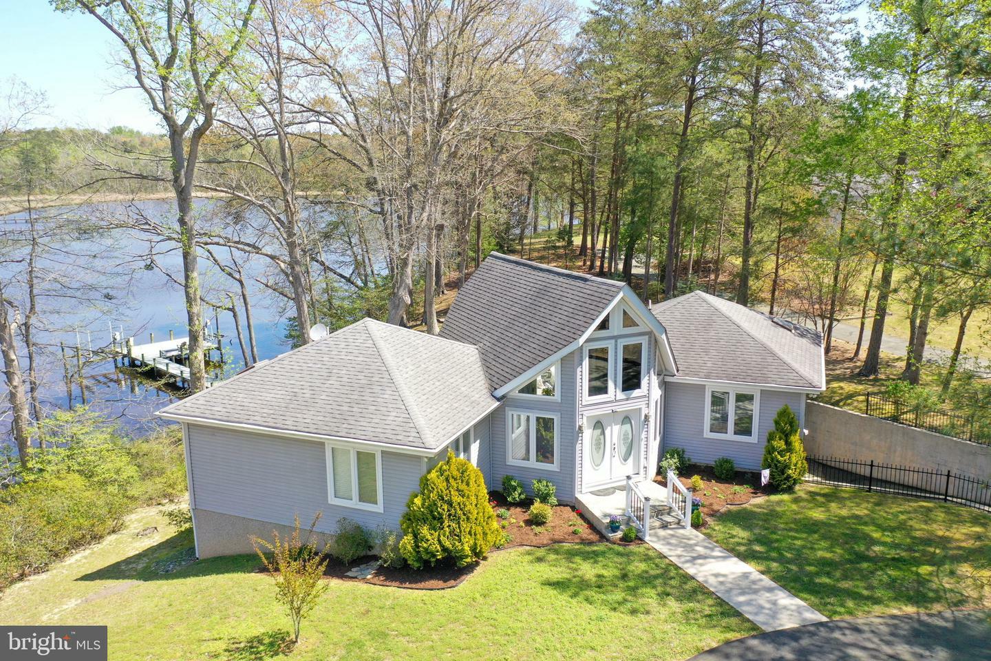 Property Photo: 1359 Steamboat Lane VA 22473