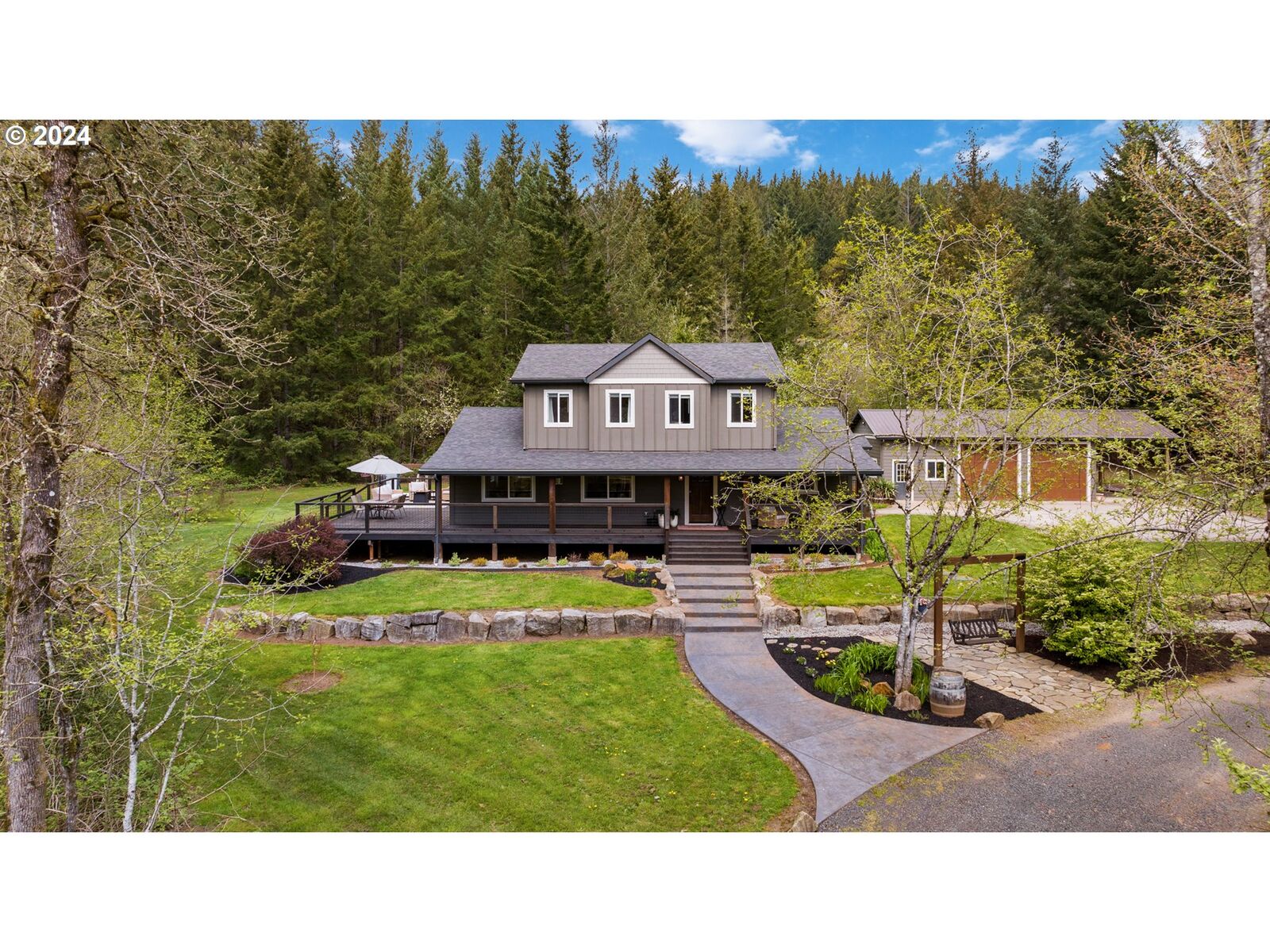 Property Photo: 1103 NE 319th Ave WA 98671