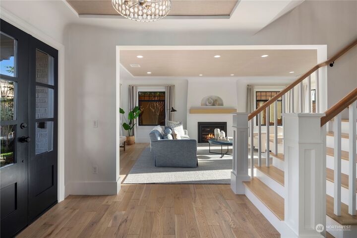 Property Photo: 3017 10th Avenue W WA 98119