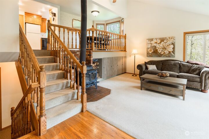 House for sale in Kent 23506 92nd Avenue S, Kent, WA 98031