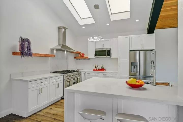 Property Photo:  1935 Nautilus St  CA 92037 