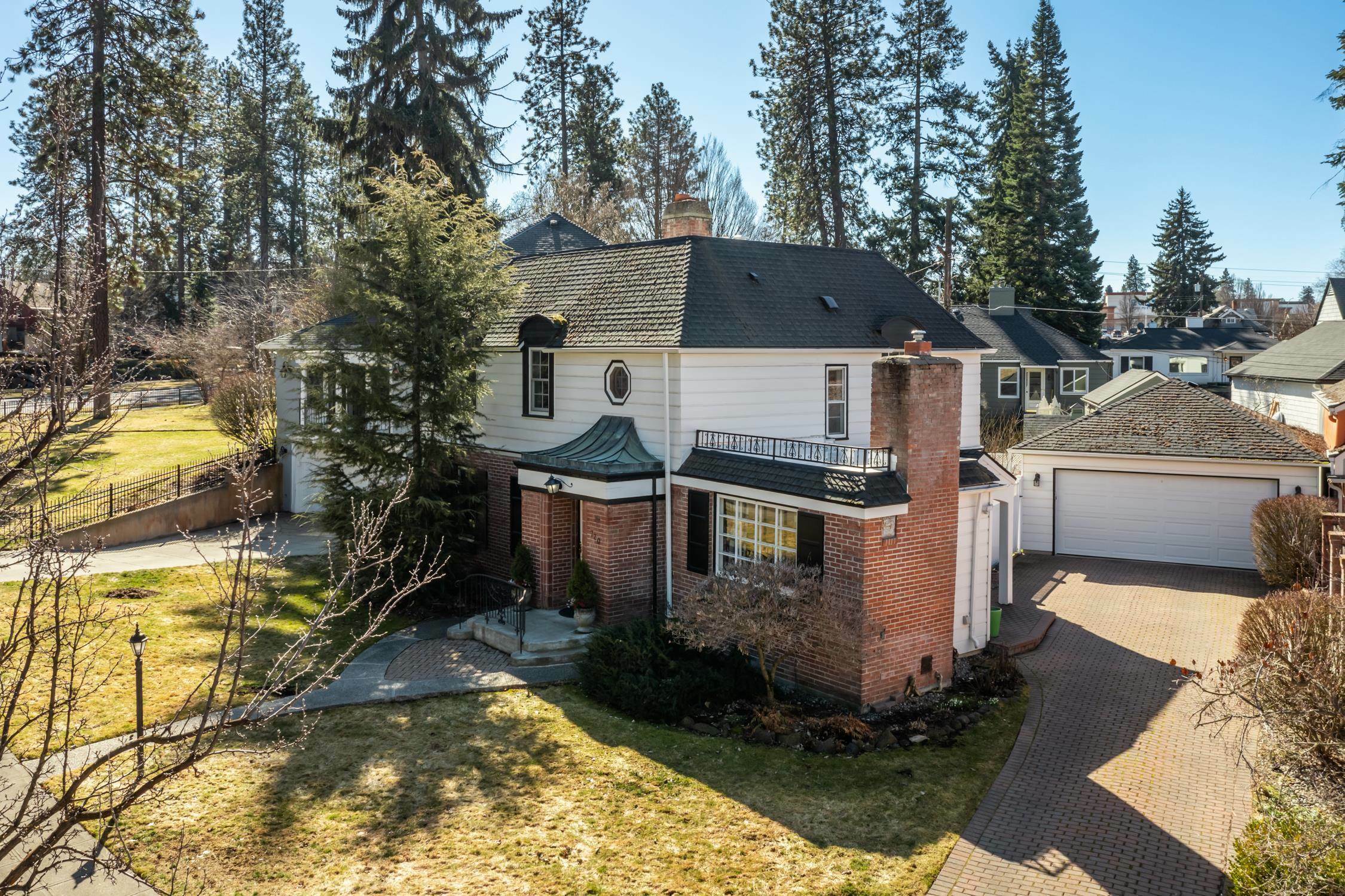 Property Photo:  720 E 27th Ave  WA 99203 