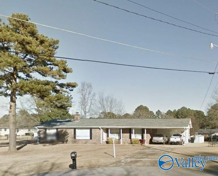 Property Photo:  120 Buckingham Place  AL 35904 