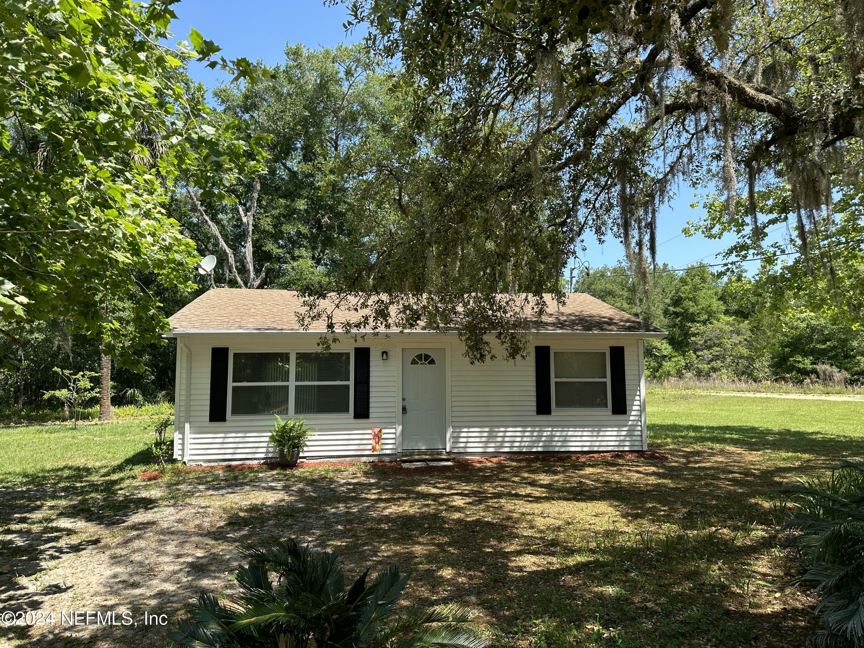 Property Photo:  100 Ada Street  FL 32148 