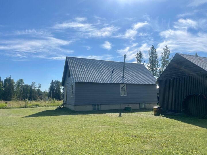 Photo de la propriété:  6432 17 Avenue  AB T7E 1S4 