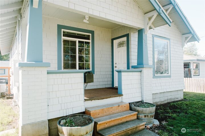 Property Photo:  630 Juniper Street  WA 99362 