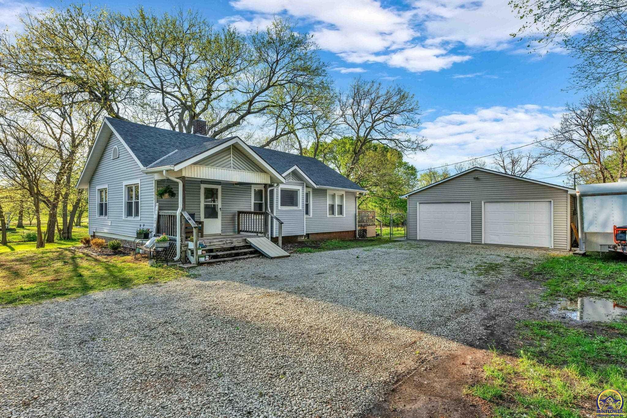 Property Photo:  3926 SE 6th St  KS 66607 