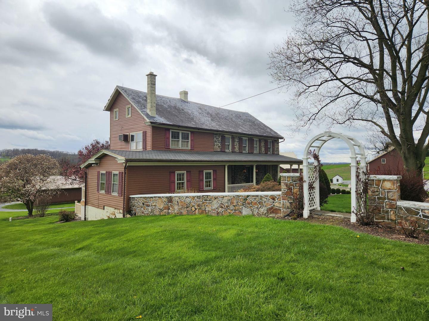 1041 Valley Road  Quarryville PA 17566 photo