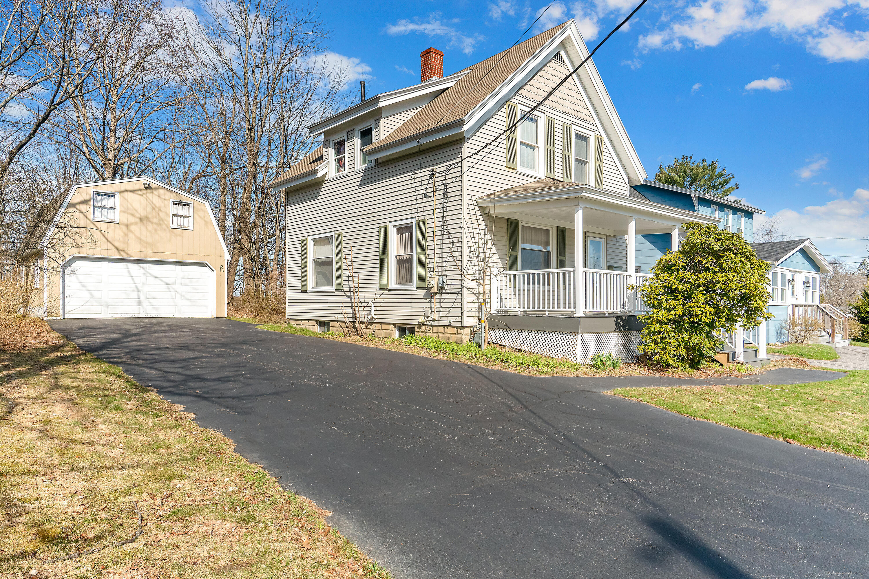 Property Photo: 229 Cook Street ME 04210