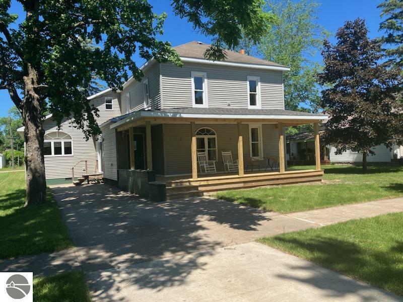 212 S Walnut Street  Kalkaska MI 49646 photo